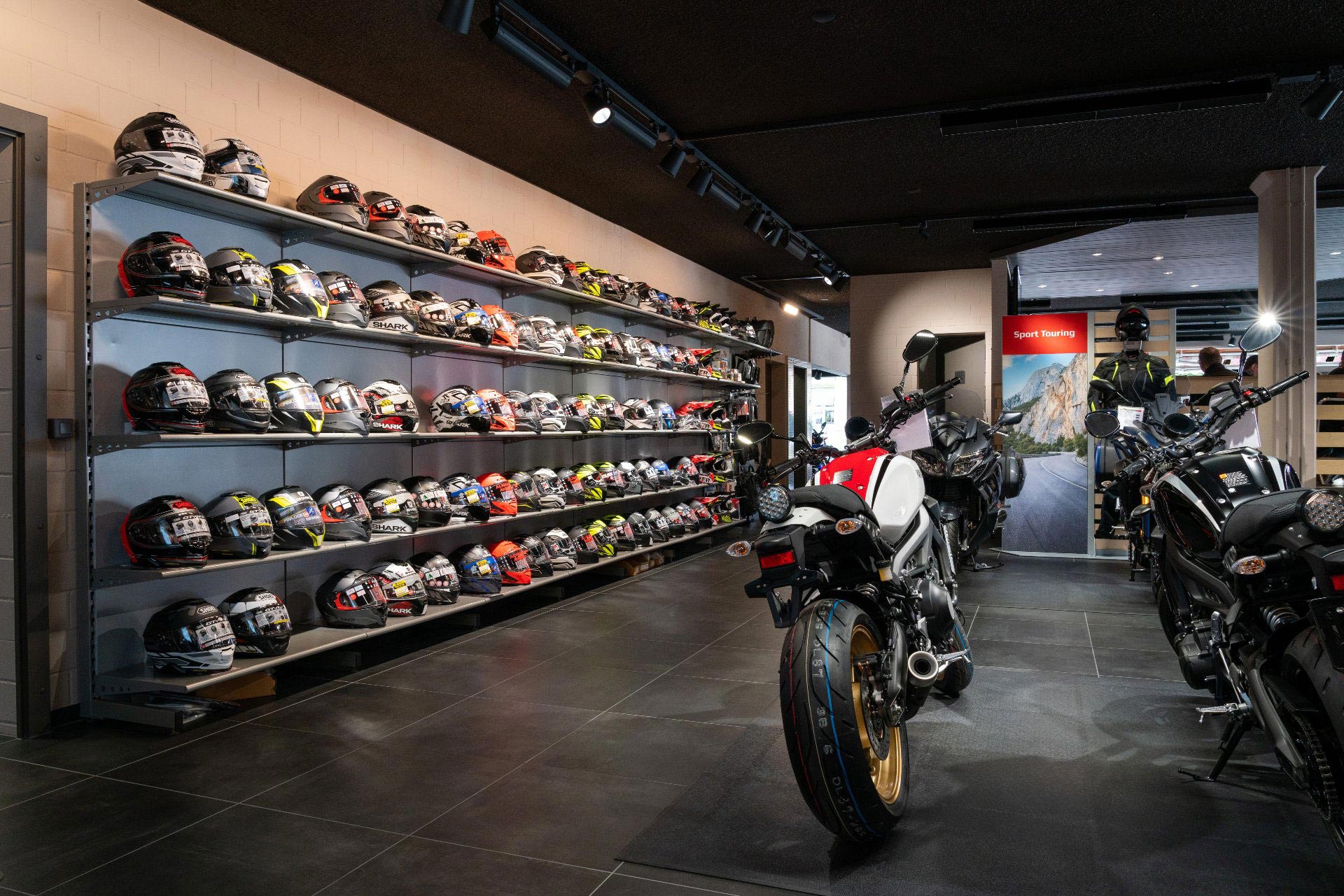 Moto Strahm Helm Ausstellung